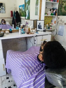 آرایشگاه هادی