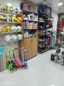 فروشگاه بزرگ ورزشی میرزازاده 3