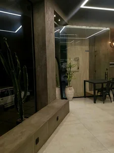 کافه خاکستری 4