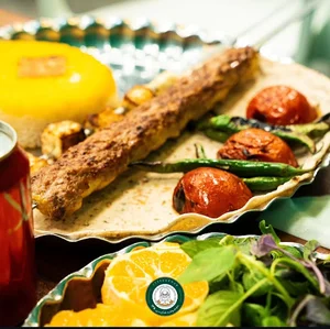 مجموعه غذایی ۵۳۰
