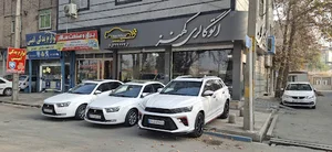 نمایشگاه اتومبیل کهنز