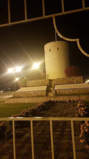 برج بلدية نزوى