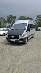 Novin van
