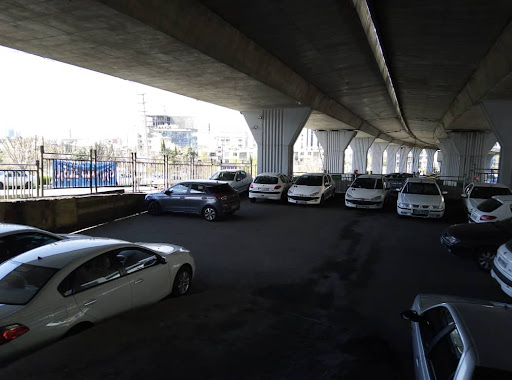 پارکینگ عمومی آزادگان