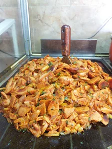 ساندویچی ایست برگر فرشاد