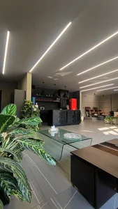 کلینیک زیبایی توکا 2