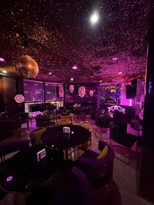 Cafeviolet كافه رستوران ويولت