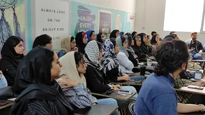 آموزشگاه زبان کیش نوین