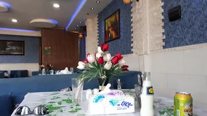 رستوران آراد