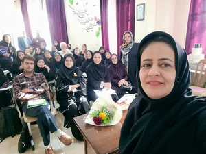 کتاب دانه اصفهان سفیران آگاهی