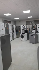 کارخانه، انبار و نمایشگاه بازرگانی برادران رزمی