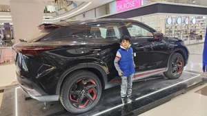 هایپرمارکت مادر 3