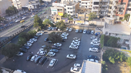 پارکینگ هتل گسترش