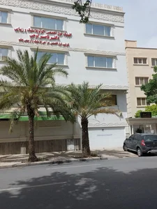 کلینیک فوق تخصصی جراحی پلک پروفسور ناصر اوجی 2