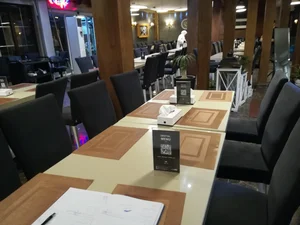 کافه رستوران فانوس 2