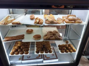 نان بربری و شیرینی پزی 2