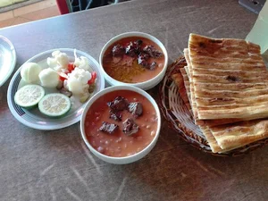 رستوران انار تی تی