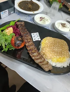 رستوران و فست فود خانسرا