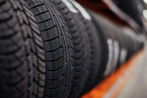 لاستیک فروشی و بالانس عبادی