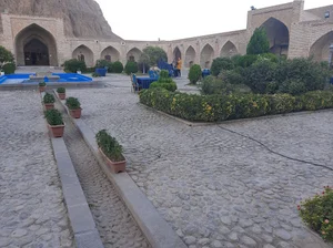 کاروانسرای شاه عباسی ماهیدشت