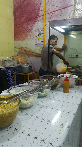 فلافل تند و تیز ابادان