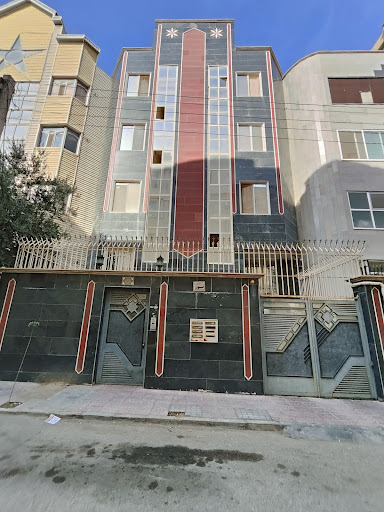 ساختمان نور