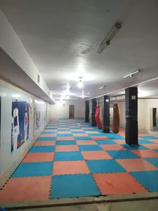 باشگاه بدنسازی ولیعصر 3