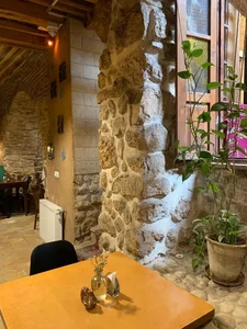 رستوران دوسی