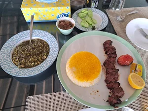 رستوران پيچ