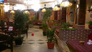 رستوران سنتی سینی مسی