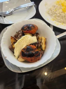 کافه رستوران خاقان 3