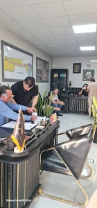 مشاورین بزرگ املاک تاج و تخت