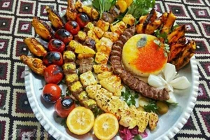 بیرون بر آهنکوب