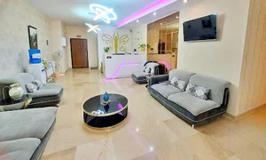 دکتر محدثه یونسی- پوست مو زیبایی لیزر