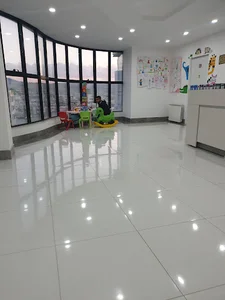 مطب دکتر نازنین کرمی، متخصص کودکان و نوزادان