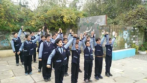 Pooyesh school