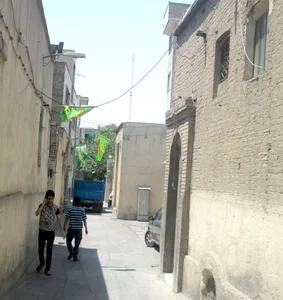 کوچه تنگی