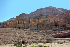 Silk Tomb