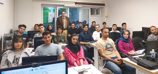 آموزشگاه تحلیل داده‌ها