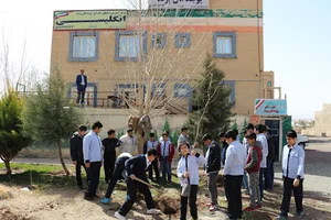 دبیرستان پویندگان پرند