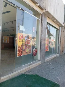رستوران رهگذر بهارستان قلعه شور بهارستان