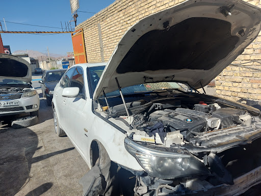 تعمیرگاه مکانیکی بهنام صادقی