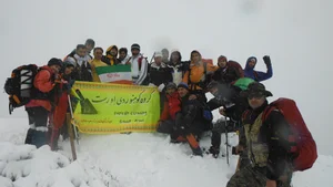 سالن سنگ نوردی هیات کوهنوردی آمل