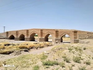 پل تاریخی پنج چشمه بناب