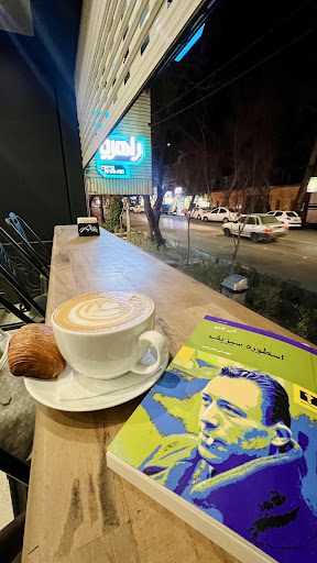 کافه بیکری راهرو
