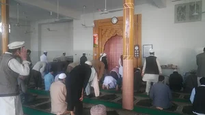 Masjid e quba tootkay