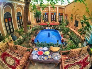 اقامتگاه بوم‌گردی خانه خشتی
