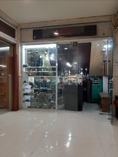 طلاسازی و عینک سازی هنر پارسی