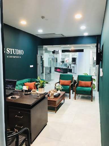 8studio