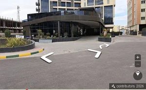 Seasons Hotel Parking